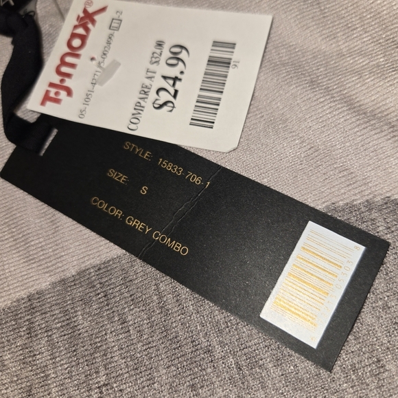 Aaeda Grey Color Block Oversized Sweater Small New - Picture 3 of 7